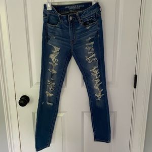 Ripped AEO jeans